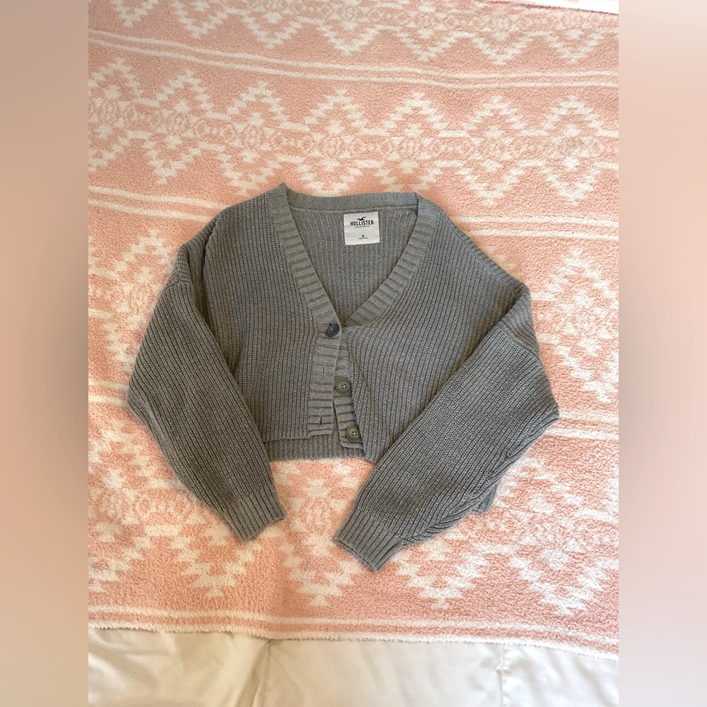 Women's cropped cardigan